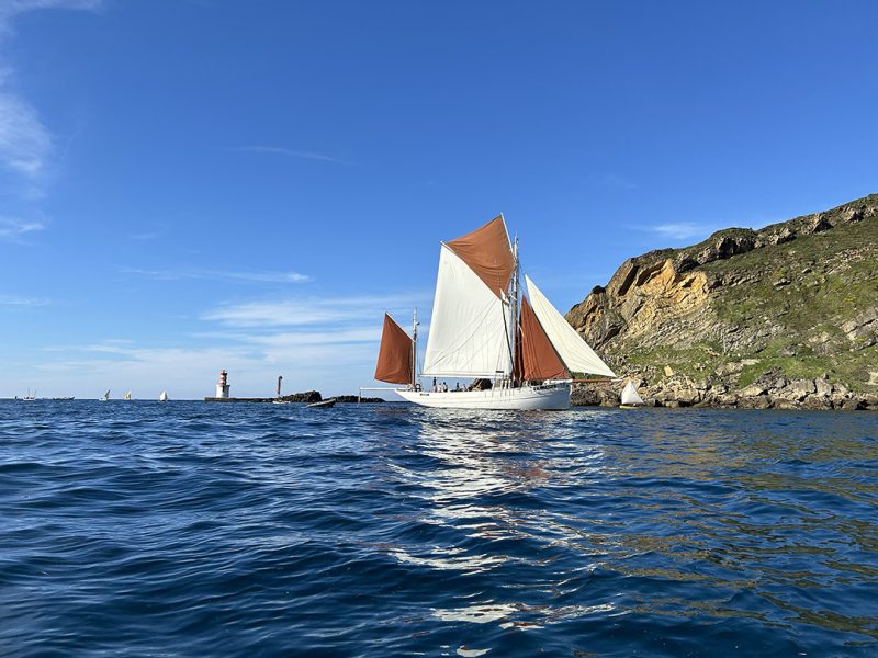 Bateau thonier biche